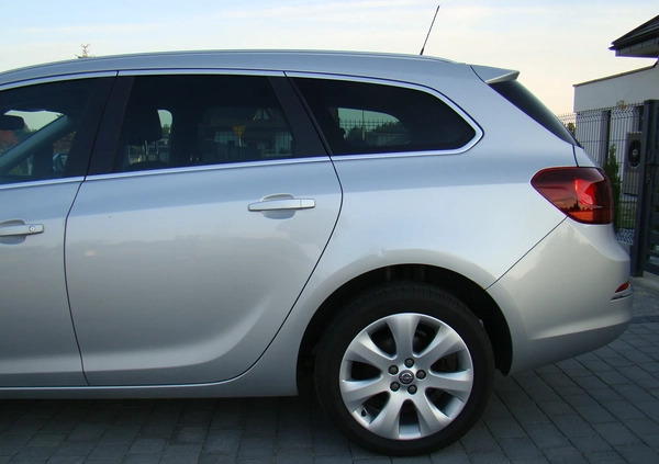 Opel Astra cena 33790 przebieg: 160773, rok produkcji 2013 z Praszka małe 667